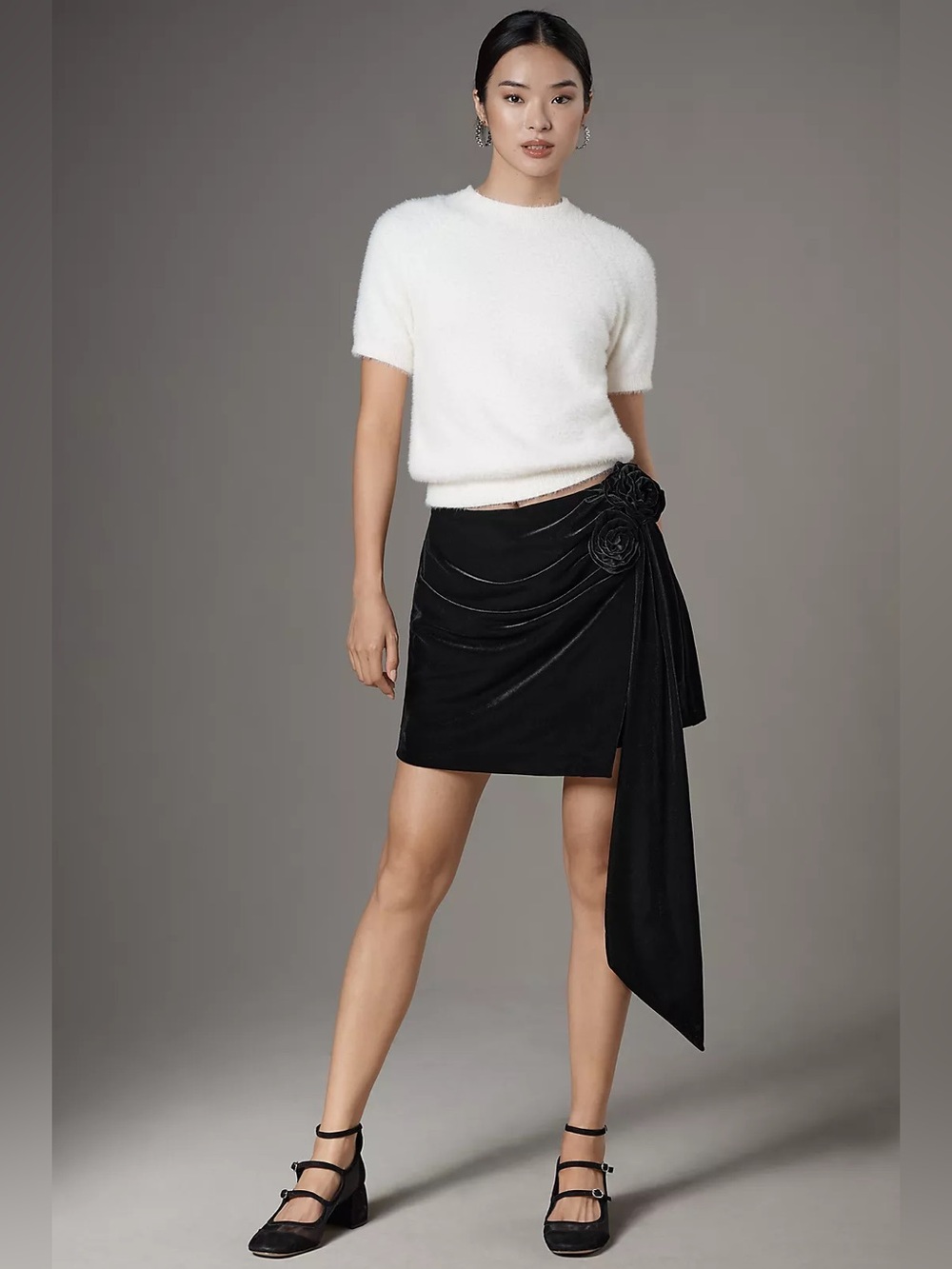 NWT Avec Les Filles Velvet Rosette Mini Skirt